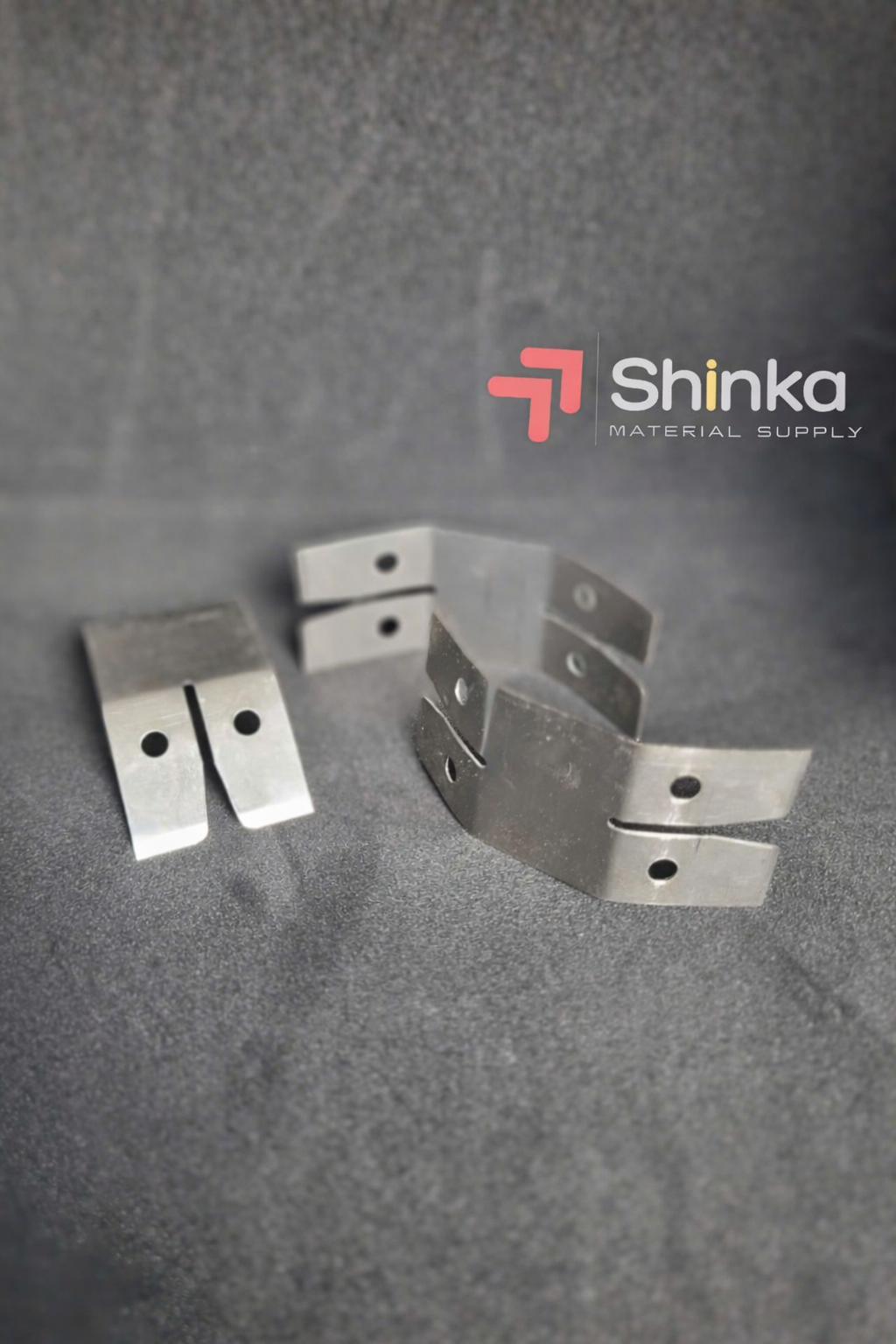 Mua Tender INOX (ke kẹp tấm ốp lam sóng) chuyên dụng giấu vít, chống gỉ sét tại Shinka. Phụ kiện thi công trần vách nhựa gỗ WPC giá sỉ tốt nhất thị trường!